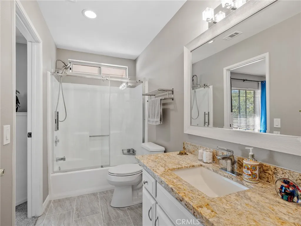 9472 Guava Avenue, Hesperia, California 92345 home-pic-36