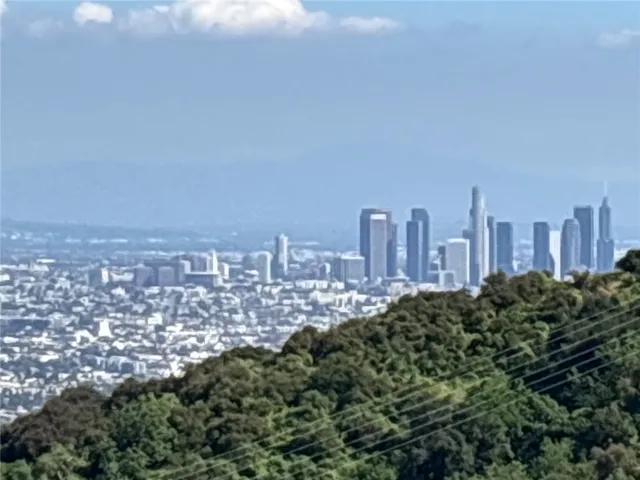 8656 Skyline, Los Angeles, California 90046