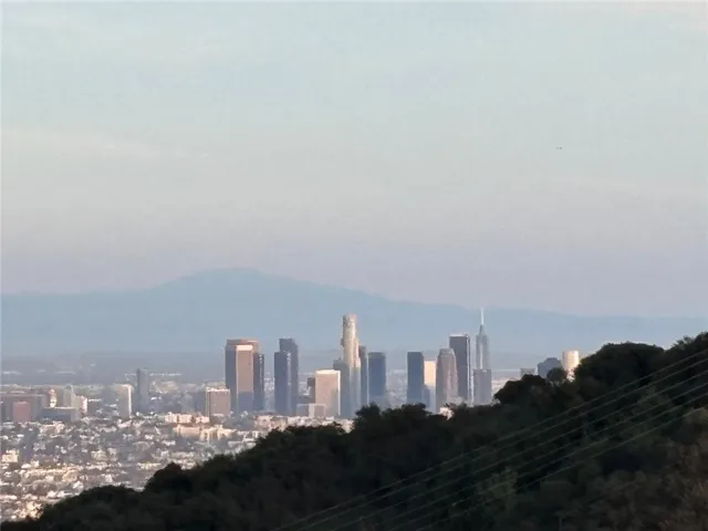 8656 Skyline, Los Angeles, California 90046