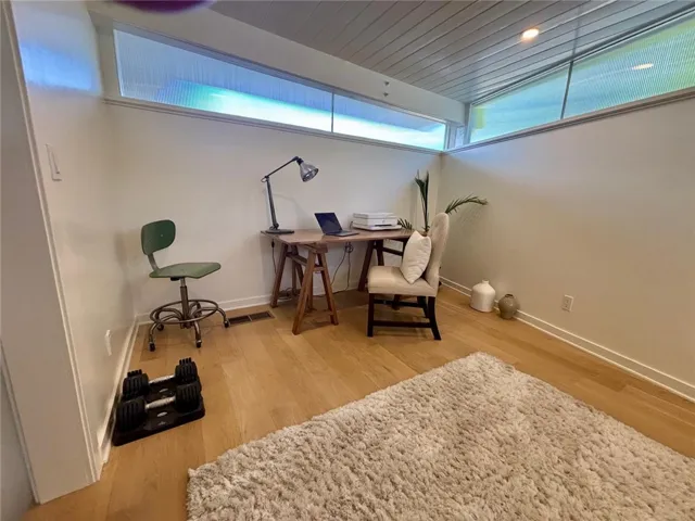 8656 Skyline, Los Angeles, California 90046