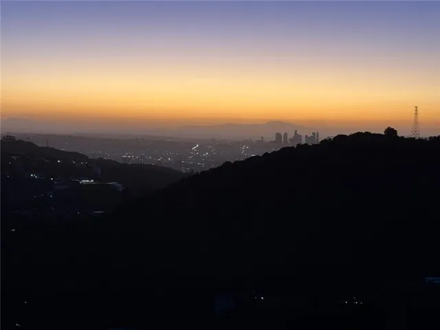 8656 Skyline, Los Angeles, California 90046