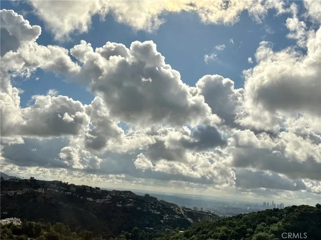 8656 Skyline, Los Angeles, California 90046