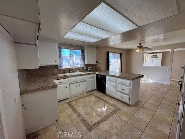 42040 Acacia Avenue, Hemet, California 92544 home-pic-6