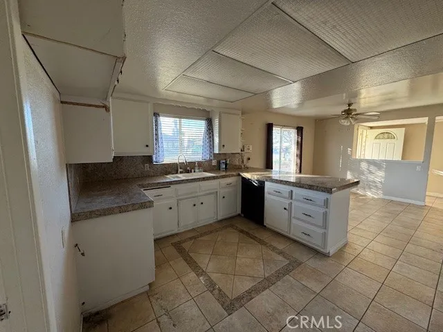 42040 Acacia Avenue, Hemet, California 92544 home-pic-5