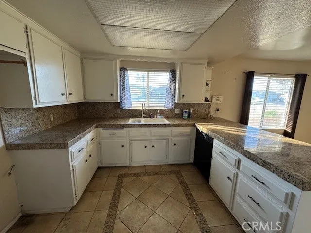 42040 Acacia Avenue, Hemet, California 92544 home-pic-11