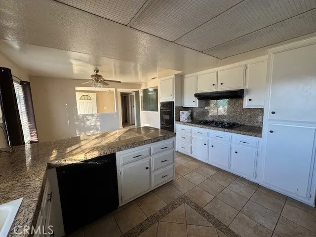 42040 Acacia Avenue, Hemet, California 92544 home-pic-10