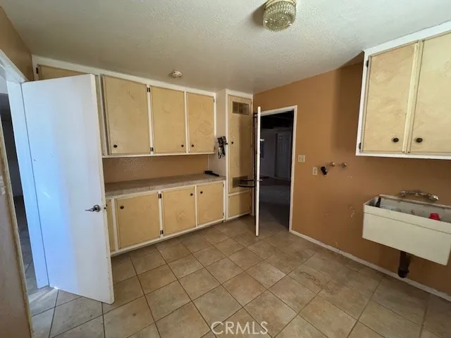42040 Acacia Avenue, Hemet, California 92544 home-pic-18