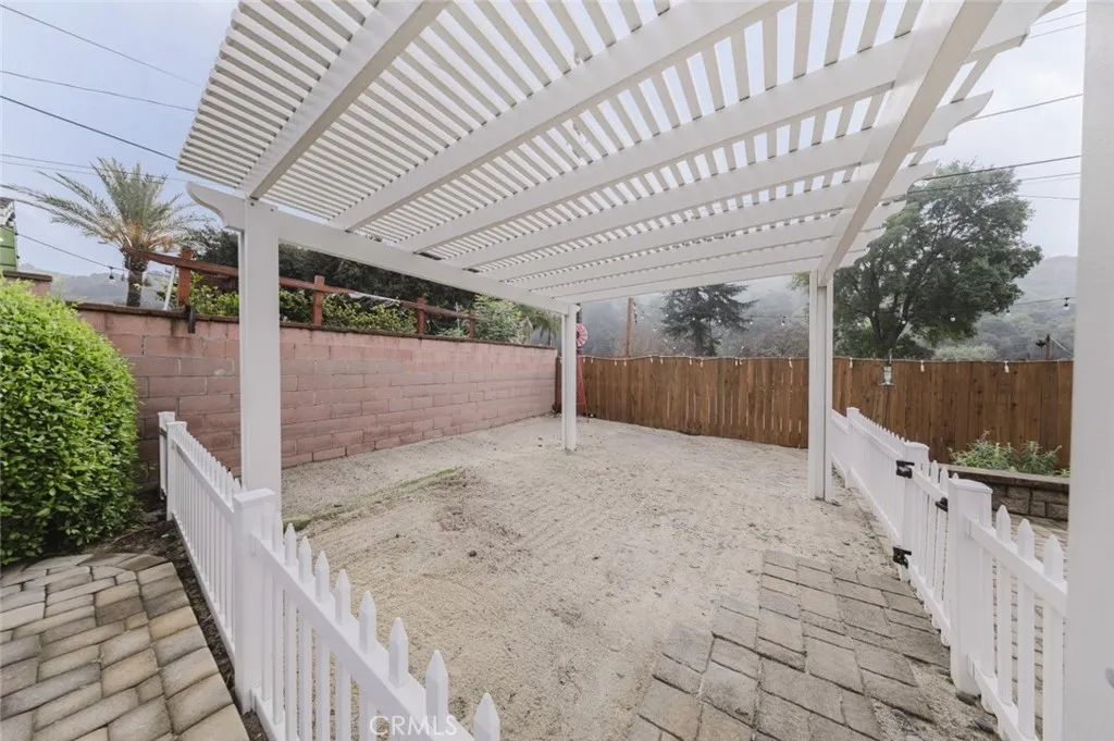 502 E Mauna Loa Avenue, Glendora, California 91740 home-pic-50