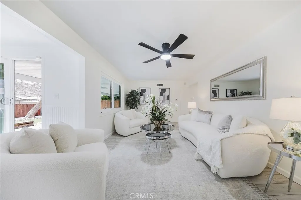 502 E Mauna Loa Avenue, Glendora, California 91740 home-pic-16