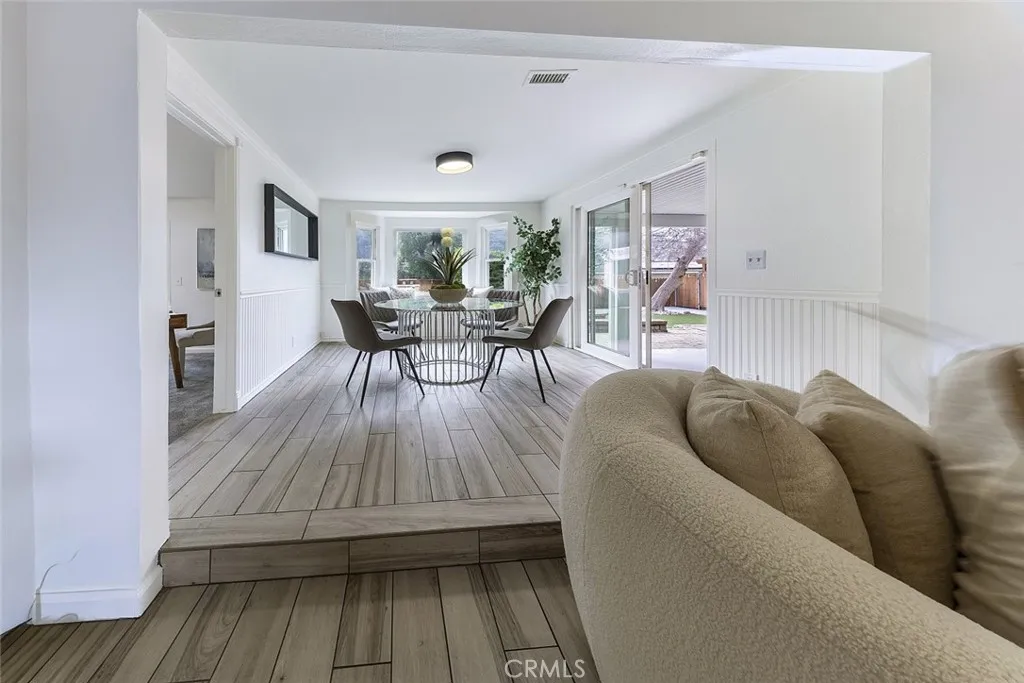 502 E Mauna Loa Avenue, Glendora, California 91740 home-pic-23