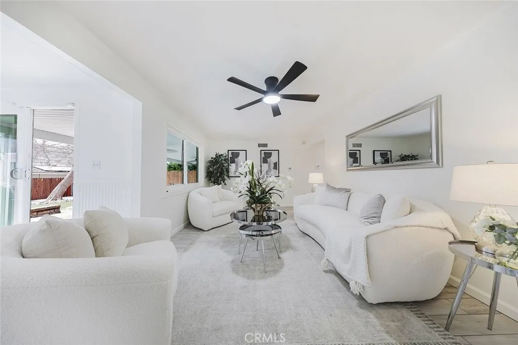 502 E Mauna Loa Avenue, Glendora, California 91740 home-pic-17