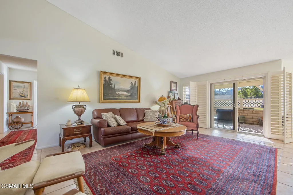 19206 Village 19, Camarillo, California 93012 home-pic-6