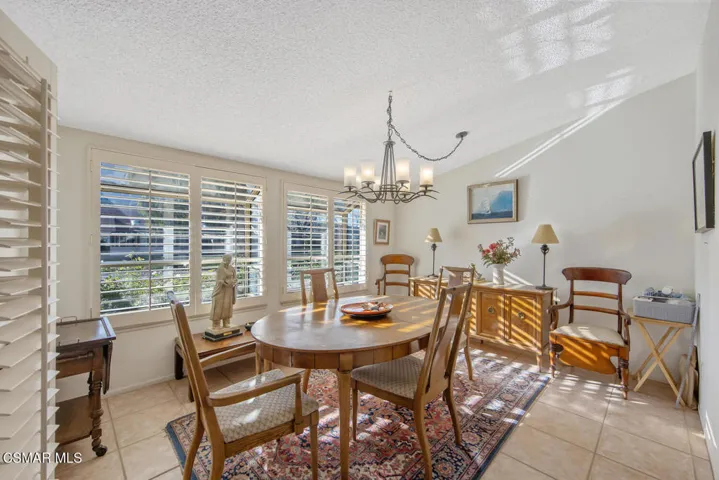 19206 Village 19 Camarillo CA-large-010-