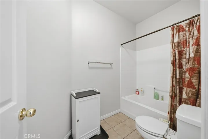 Upstairs Hallway Bathroom