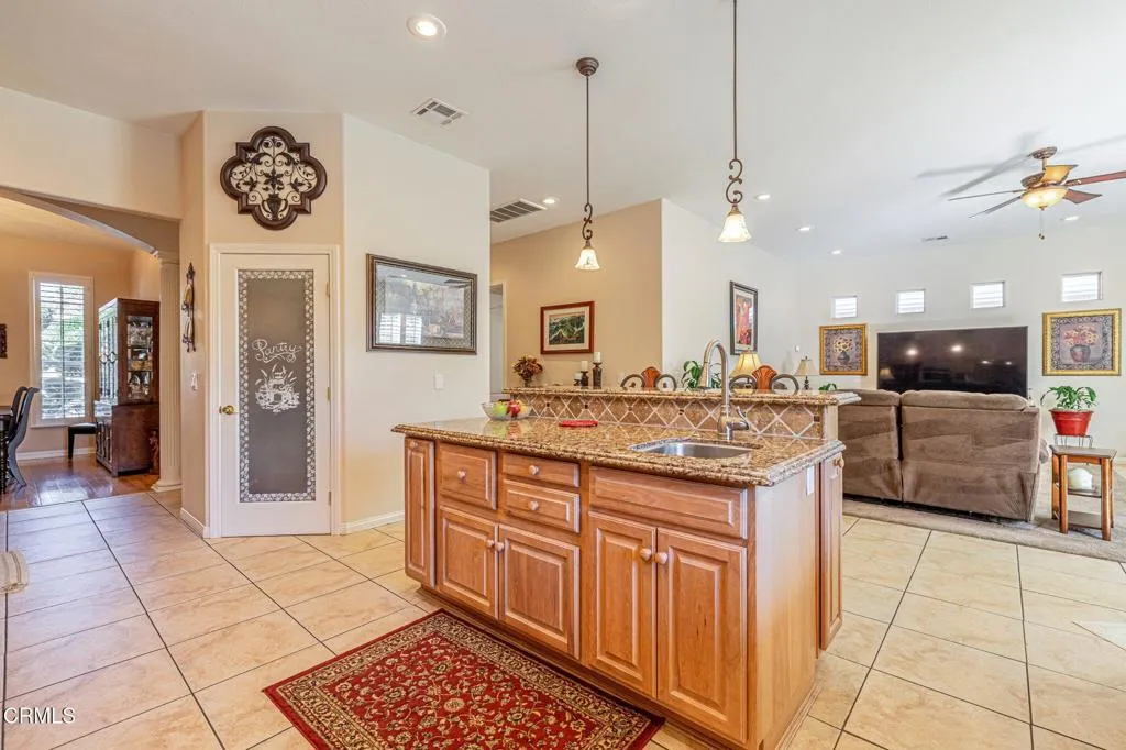 39748 Golfers Drive, Palmdale, California 93551 home-pic-17
