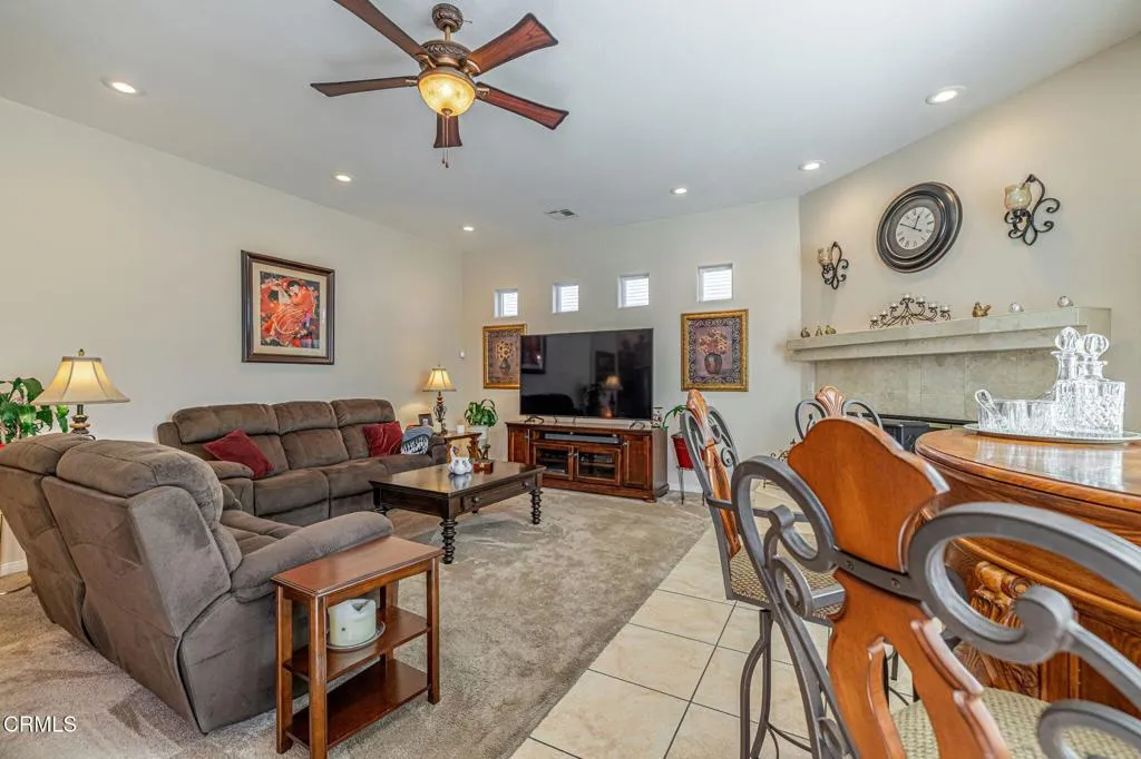 39748 Golfers Drive, Palmdale, California 93551 home-pic-22
