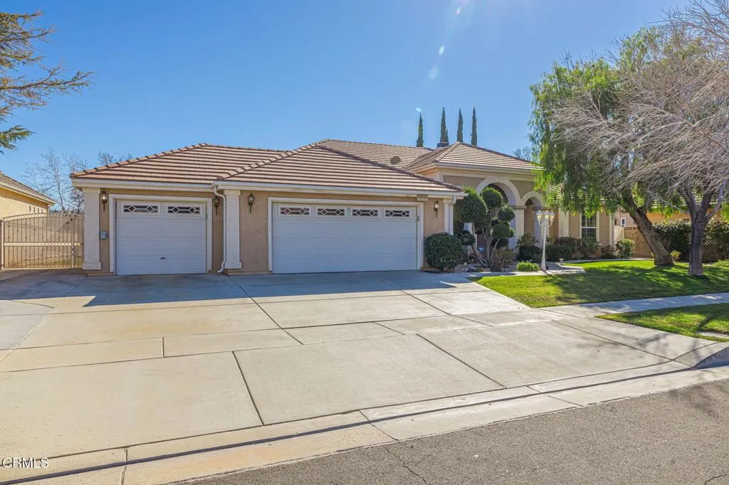 39748 Golfers Drive, Palmdale, California 93551 home-pic-2