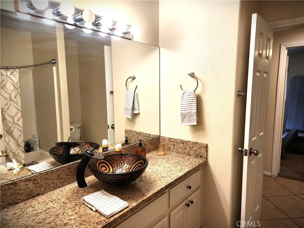 13545 Cielo Azul, Desert Hot Springs, California 92240 home-pic-5