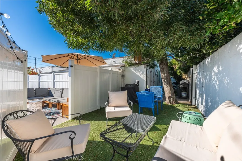5516 Willowcrest, North Hollywood, California 91601 home-pic-28