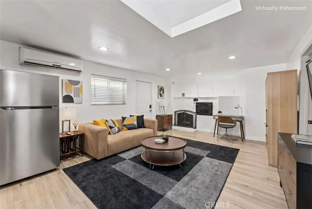 5516 Willowcrest, North Hollywood, California 91601 home-pic-34
