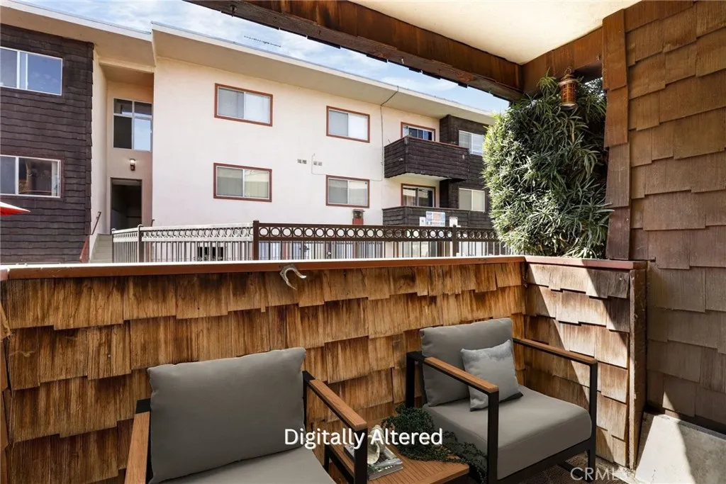 5403 Newcastle Avenue 28, Encino, California 91316 home-pic-18