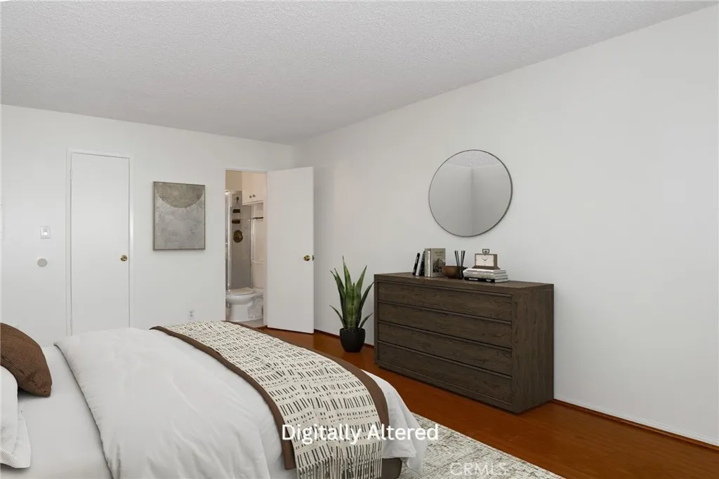 5403 Newcastle Avenue 28, Encino, California 91316 home-pic-14
