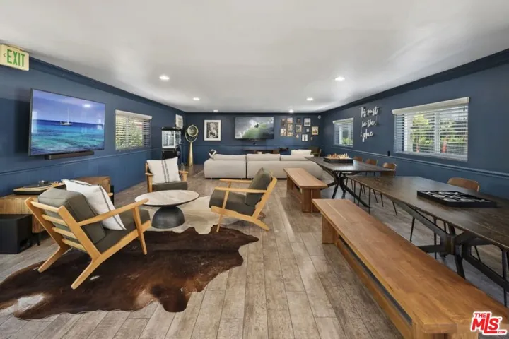 8250 Lankershim Boulevard 130, North Hollywood, California 91605