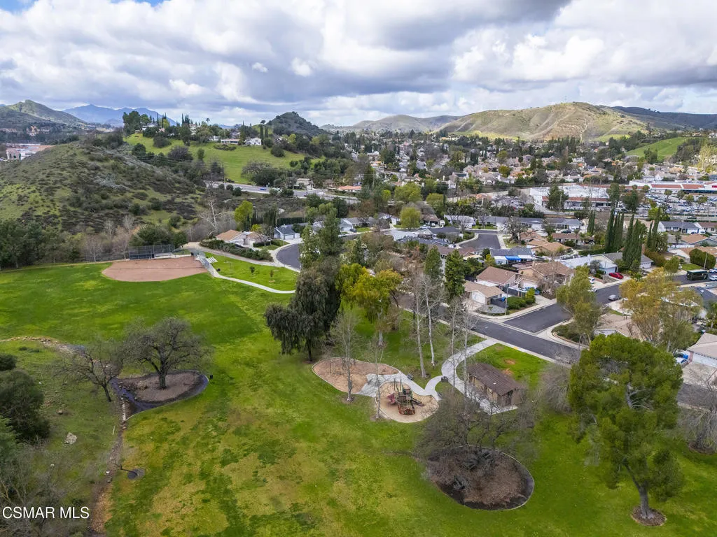 28915 Thousand Oaks Boulevard 198, Agoura Hills, California 91301 home-pic-49