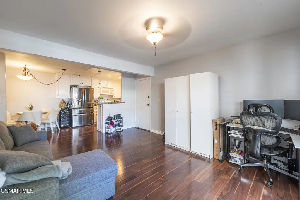 28915 Thousand Oaks Boulevard 198, Agoura Hills, California 91301 home-pic-5