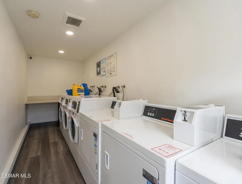 28915 Thousand Oaks Boulevard 198, Agoura Hills, California 91301 home-pic-34