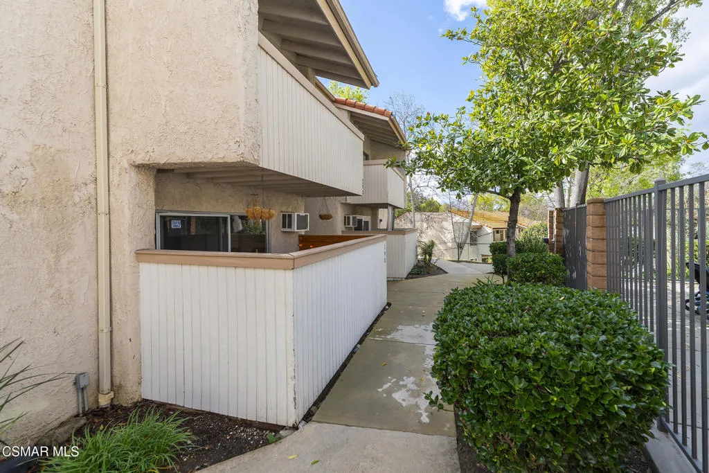 28915 Thousand Oaks Boulevard 198, Agoura Hills, California 91301 home-pic-22
