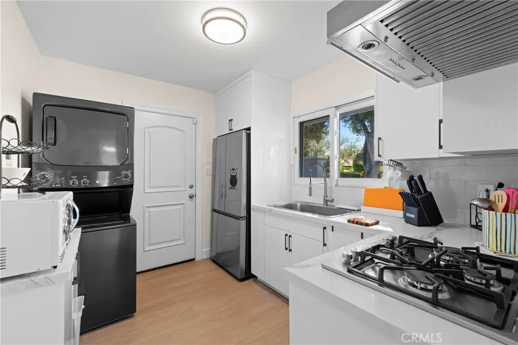 2101 N Westwood Avenue, Santa Ana, California 92706 home-pic-28