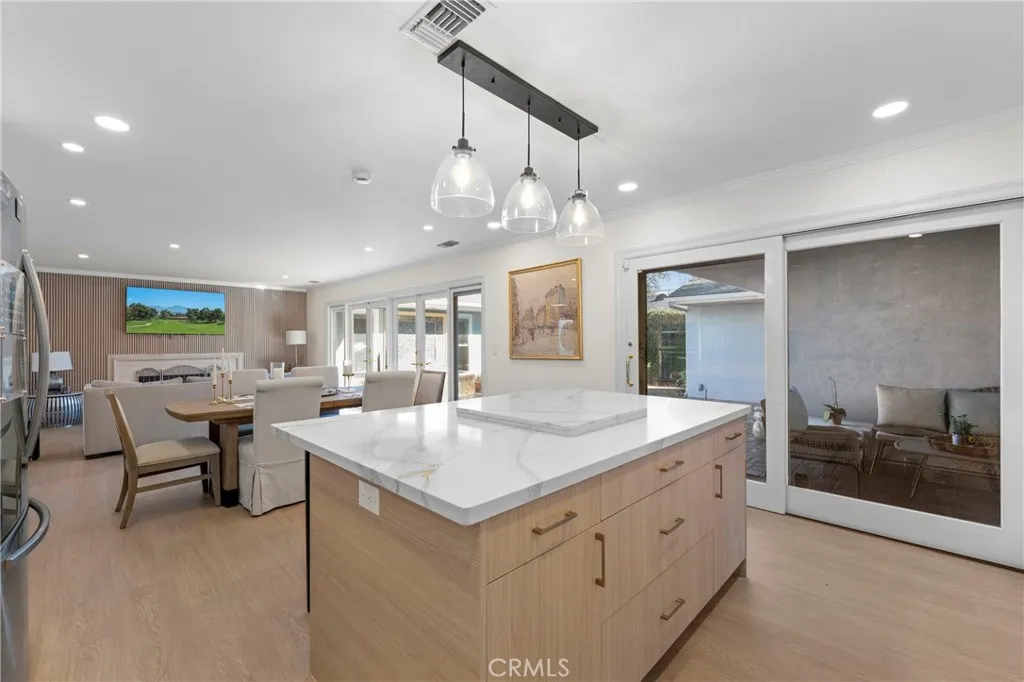 2101 N Westwood Avenue, Santa Ana, California 92706 home-pic-15