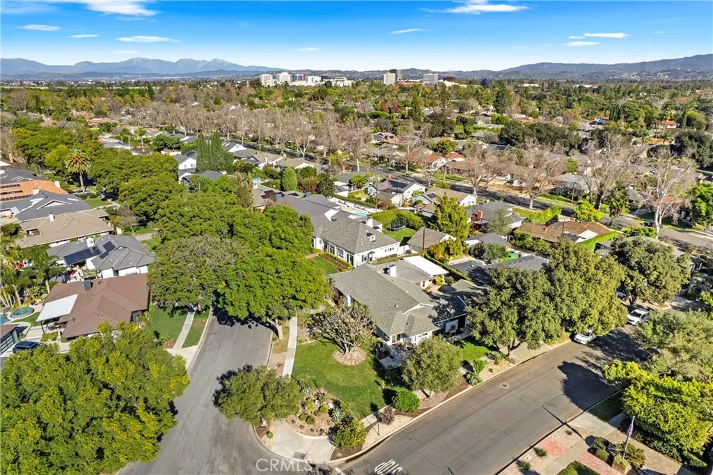 2101 N Westwood Avenue, Santa Ana, California 92706 home-pic-37