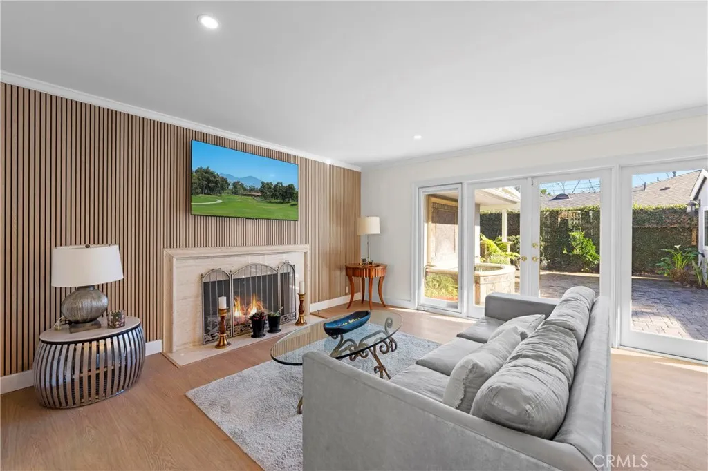 2101 N Westwood Avenue, Santa Ana, California 92706 home-pic-4