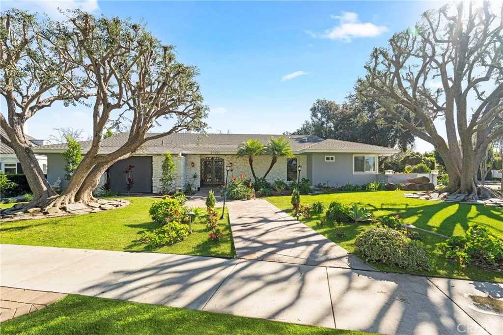 2101 N Westwood Avenue, Santa Ana, California 92706 home-pic-1