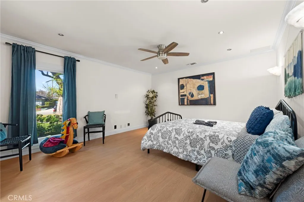 2101 N Westwood Avenue, Santa Ana, California 92706 home-pic-24