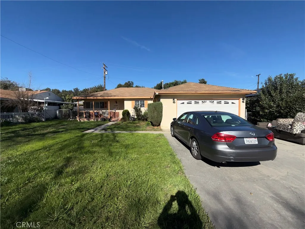 1578 W Gilbert, San Bernardino, California 92411 home-pic-2