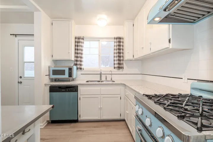 3845 Sunset Ln-5