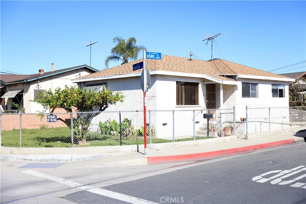 13942 Anderson, Paramount, California 90723 home-pic-1