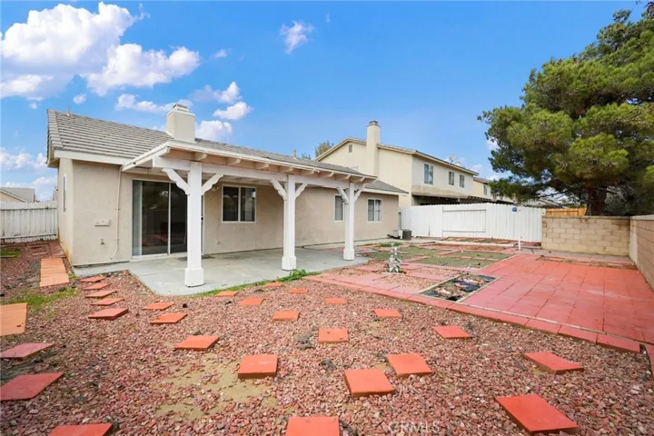 2108 Manchester Street, Rosamond, California 93560