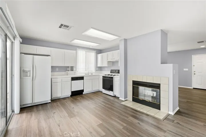 2108 Manchester Street, Rosamond, California 93560