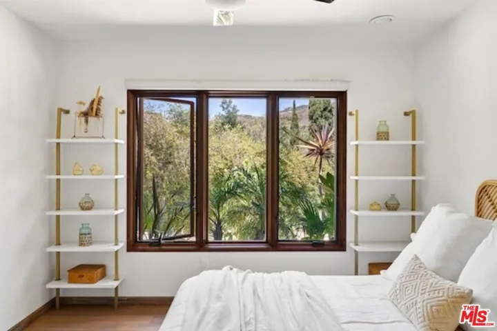 24537 Dry Canyon Cold Creek Road, Calabasas, California 91302