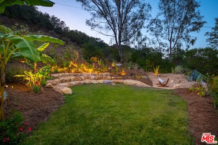 24537 Dry Canyon Cold Creek Road, Calabasas, California 91302