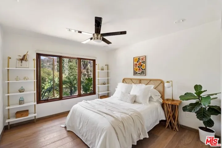 24537 Dry Canyon Cold Creek Road, Calabasas, California 91302