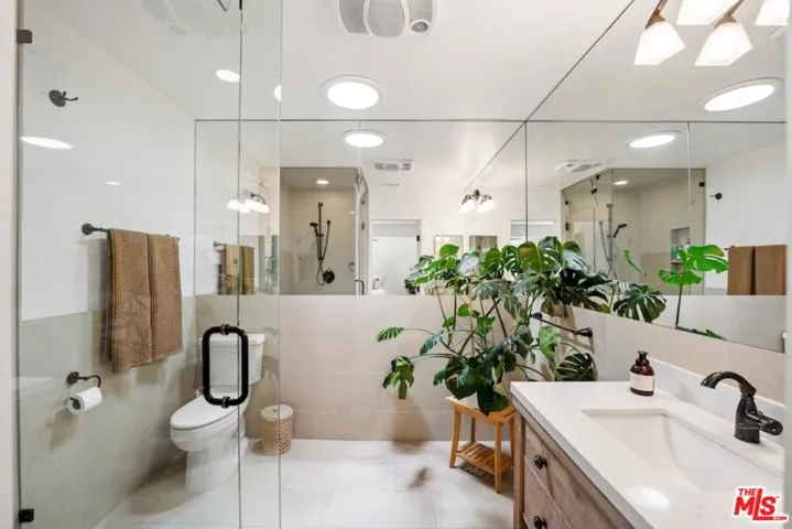 24537 Dry Canyon Cold Creek Road, Calabasas, California 91302