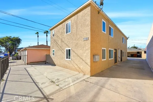 10011 State, Lynwood, California 90262 home-pic-2