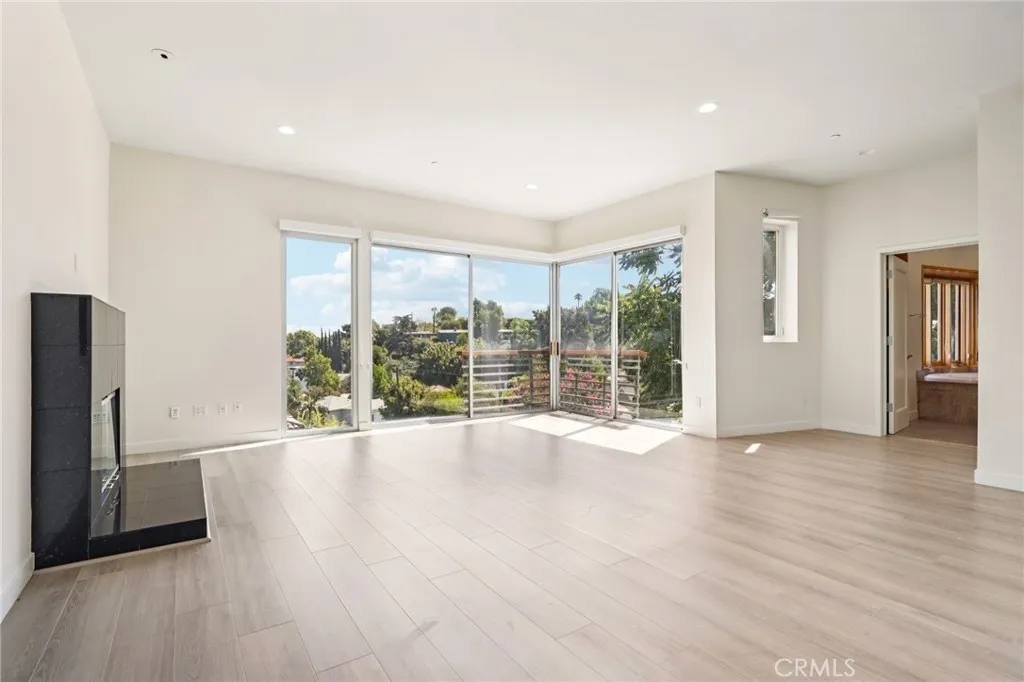 13424 Contour, Sherman Oaks, California 91423 home-pic-46