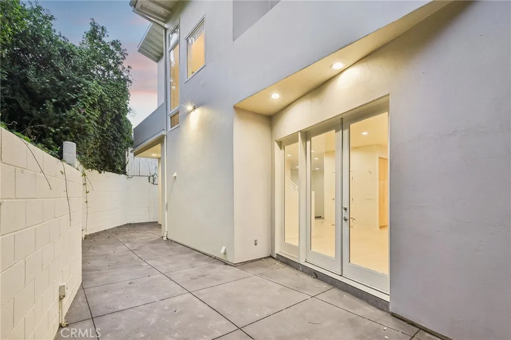 13424 Contour, Sherman Oaks, California 91423 home-pic-10