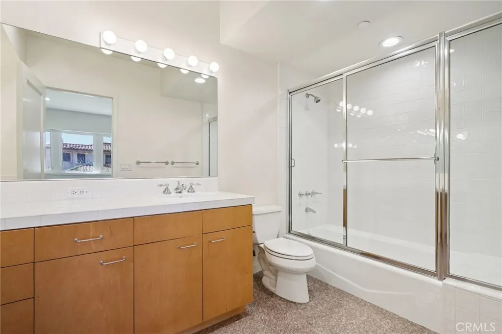 13424 Contour, Sherman Oaks, California 91423 home-pic-36